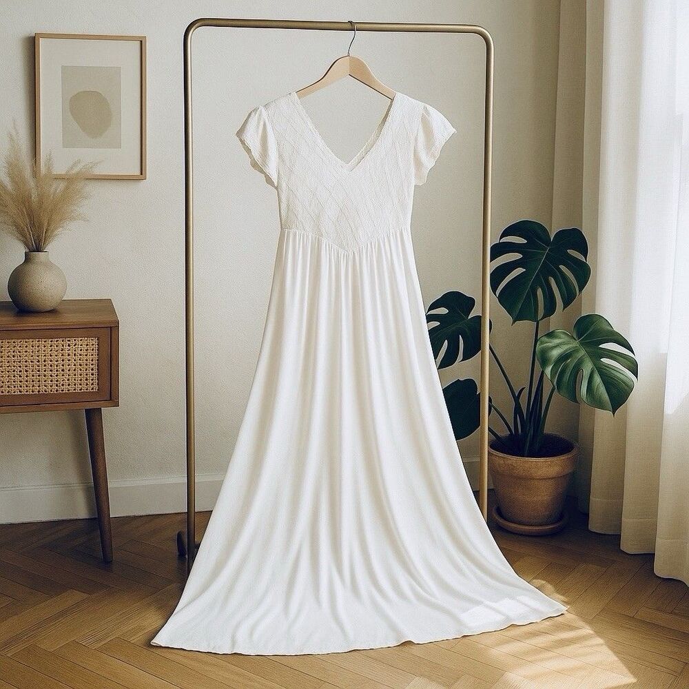 Vintage Cinema Etoile Long White Stretch Lace Bodice Nightgown Nylon Size Large